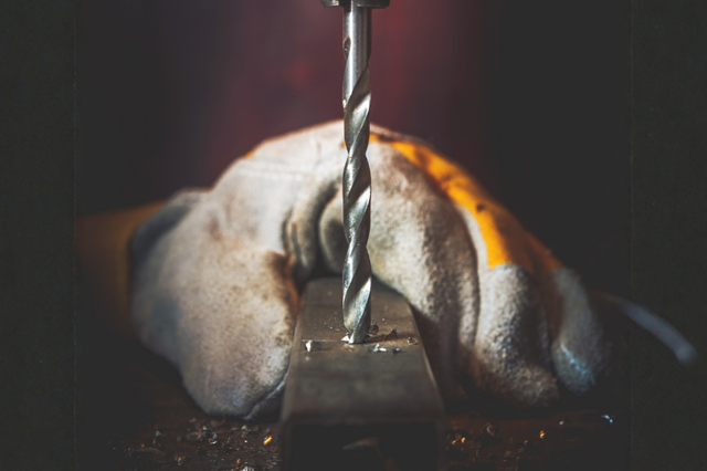 Sady vrtáků do kovu: jak vybrat správné řešení pro přesné vrtání