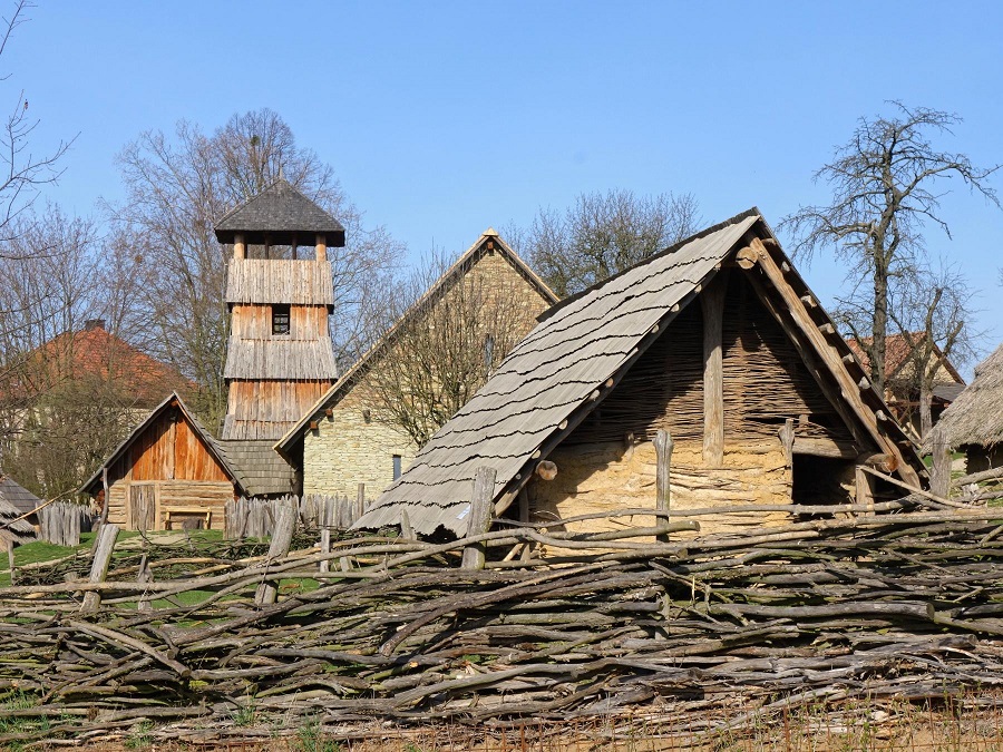 Skanzeny na Moravě: Cesta do minulosti lidové architektury