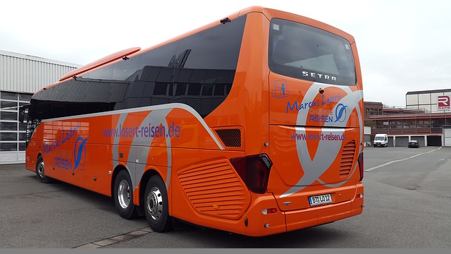 Na palubě autobusu pohodlně k moři